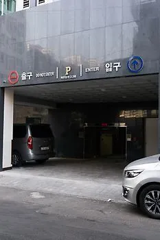 D7