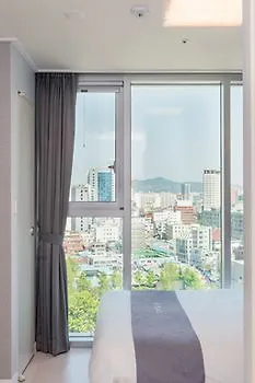 Hotel D7