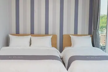 Hotel D7