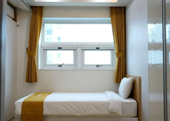 D7 Hotel